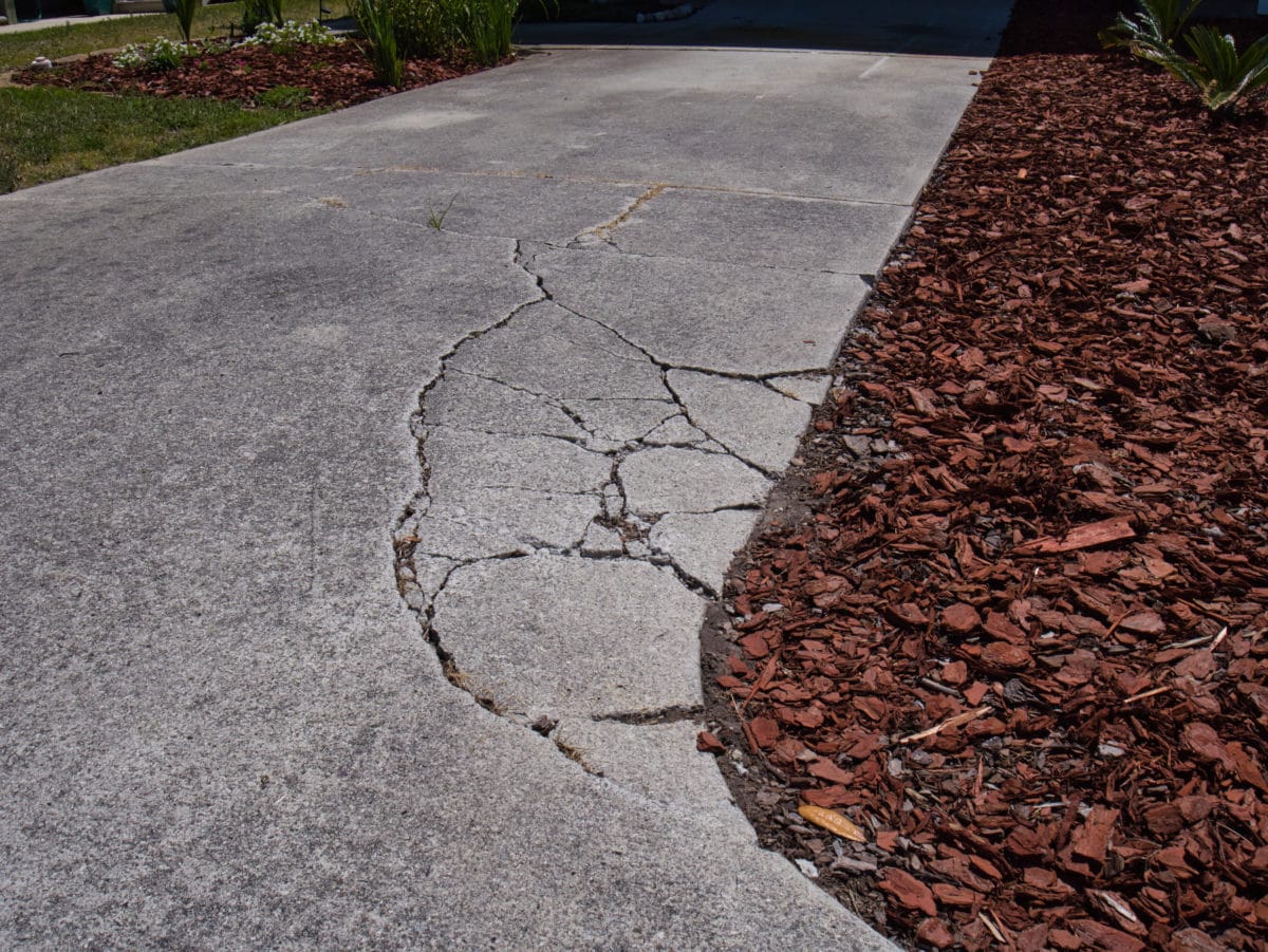 concrete cracks 1